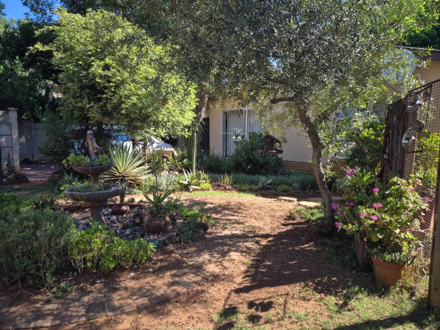 4 Bedroom Property for Sale in Langenhovenpark Free State